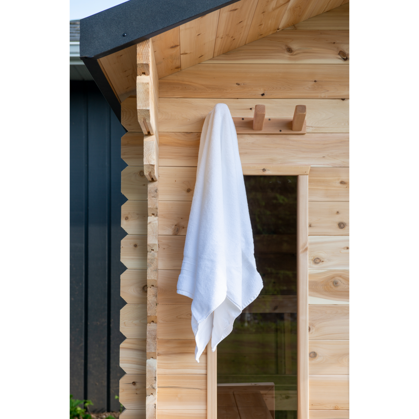 CT GEORGIAN CABIN SAUNA WITH PORCH