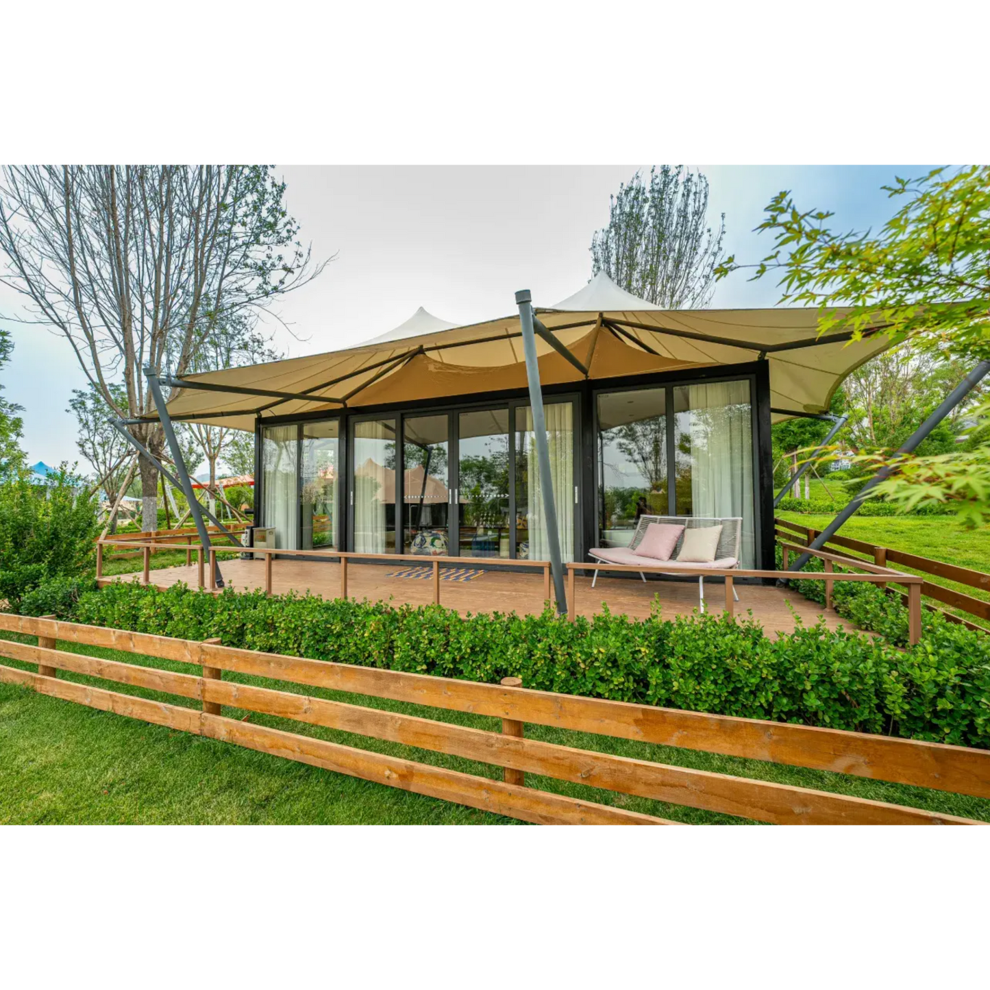 M40 - Medium Two-Peak M Series Lodge Tent